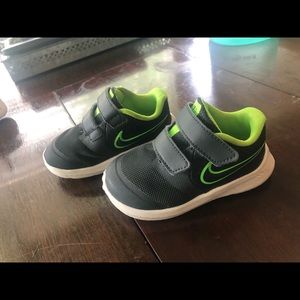 Nike Star Runner Toddler size 6